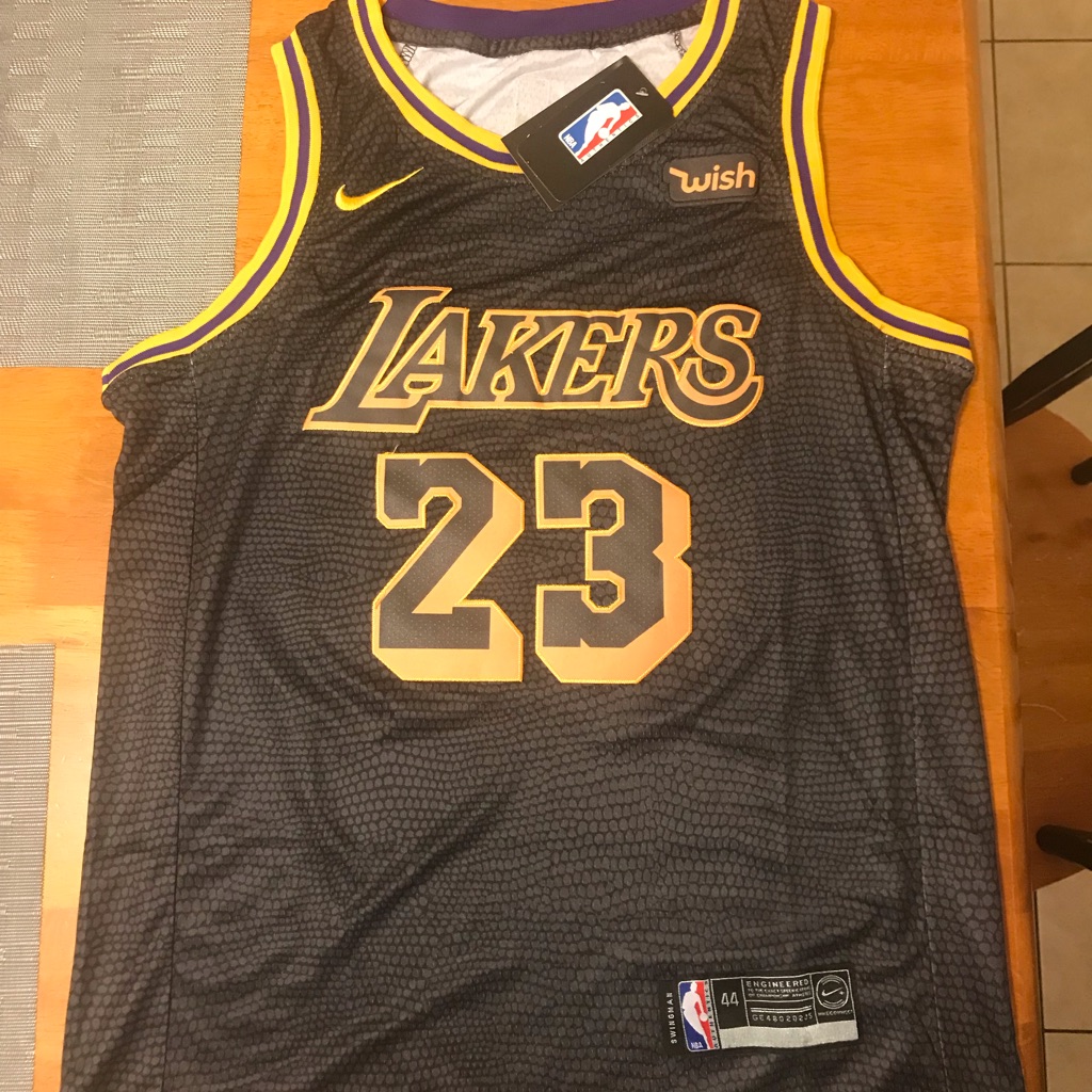Brand New Nike Stitched James 23 Jersey